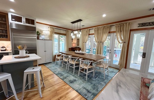 Seagrove Beach House | Old Seagrove "Lollypop House" | 4 BR | Sleeps 12 | Great Outdoor Space