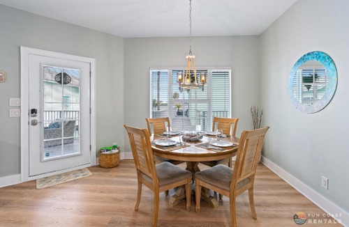 New Smyrna Beach Apartment | ON Flagler Avenue! Dog Friendly with Balcony and Parking Walk to the Beach!