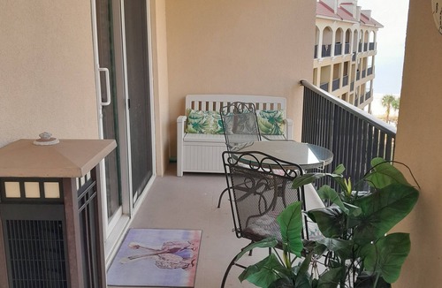 Henderson Point Condo | On the beach! Gated condo 2BR with a spectacular ocean view.