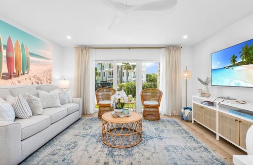 Juno Beach Apartment | ON The Beach Villa in Juno! 2! Top Rated