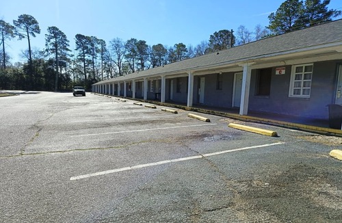Edisto Apartment | Orangeburg SC|2 Queen Bed