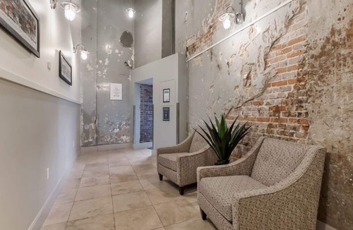 Central Business District House | Original Condo with Game Room Near City Hot Spots
