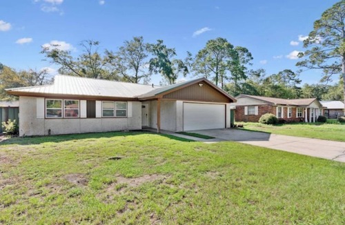 Country Club Estates House | Outdoor Oasis: Golden Isles