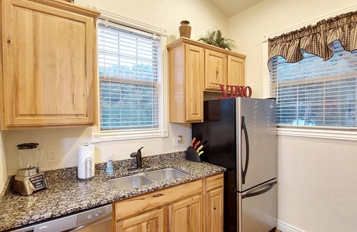 Indian Point Cabin | Ozark Mountain Walk-in Log Cabin by Silver Dollar City & Table Rock Lake!