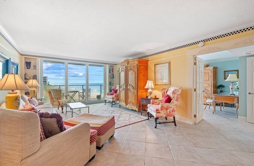 Palm Beach Condo | Palm Beach Island Chic Oceanfront -seasonal discount on base rate