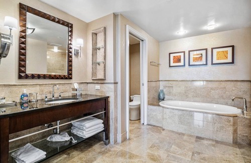 Singer Island Resort | Palm Beach Singer Island Resort & Spa Luxury Suites 2/2 Ocean View