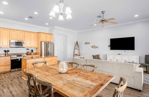 Gulf Lagoon Beach House | Palm Breeze Retreat | Pool, Walk to Beach | Activity Experiences