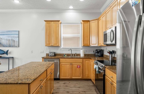 Gulf Lagoon Beach House | Palm Breeze Retreat | Pool, Walk to Beach | Activity Experiences