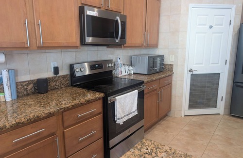 Indian Trails House | Palm Coast Oasis: Solar Pool, Spa, Sauna & Sunroom