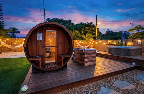 Mango Groves House | Palm Paradise Resort! Beach Area, Pool, Sauna, Cold Plunge, Hot Tub