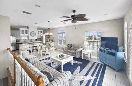 Lakeside By The Gulf House | "Paradise by the Pier" | Ocean Views | Dog Friendly | Steps to Pier Park Shopping & Restaurants