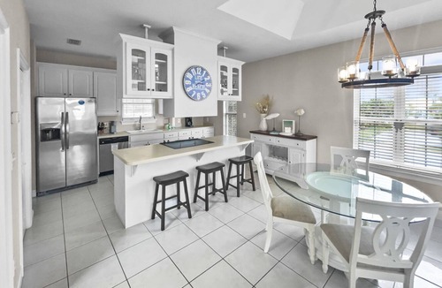 Lakeside By The Gulf House | "Paradise by the Pier" | Ocean Views | Dog Friendly | Steps to Pier Park Shopping & Restaurants