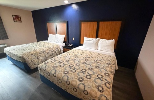 Baton Rouge Hotel | Paradise Inn & Suites