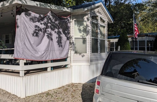 Pierceton RV Rental | Park model located at Yogi Jellystone Park. Not far from the beach.