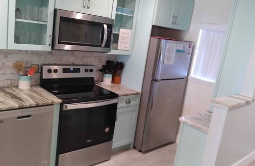 Crescent Beach Condo | Peace of Heaven at Summerhouse-King Bed, Heated Pools, Ocean Views, Beach Access