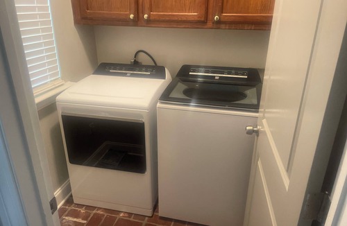 Broadmoor House | Peace on Woodwind @ Terrific 3-bedroom house in vibrant Baton Rouge