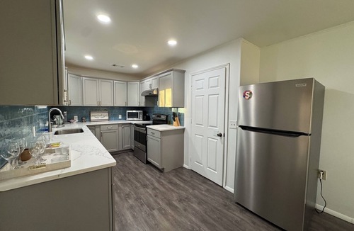 Braselton House | Peaceful and Charming Getaway 4-bedroom home in Braselton with WiFi, AC