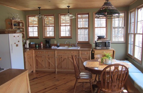 Waldo Cabin | Peaceful Cabin in the Woods. Hiking & Beautiful Views.