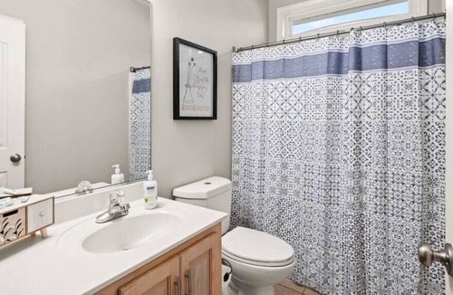 Dock Junction House | 👍 Peaceful 🤩 Centrally located 🌟2 bedroom⚡️