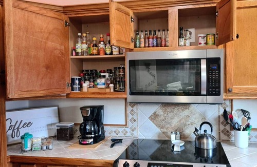 D'Iberville House | Peaceful & Close to Coliseum and Beach