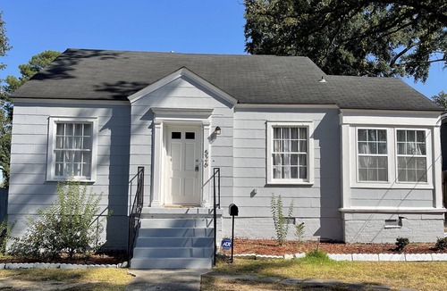Fondren House | Peaceful modern day home in Fondren District - Less than 3 mins from Stadium
