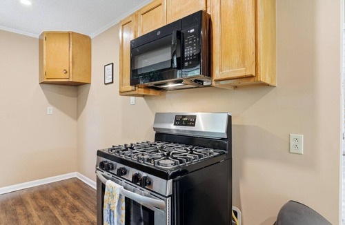 North Little Rock House | Peaceful North Little Rock Home w Backyard!