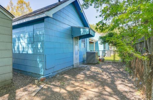 Lakeview  Jefferson County Apartment | Peaceful & Pet Friendly: Port Arthur Apt w/Yard