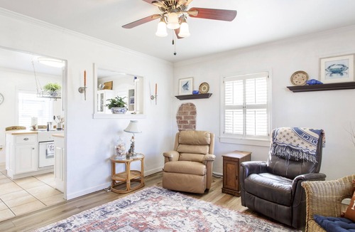 Lake Park House | Peaceful Private Lake View Retreat Near Valdosta!