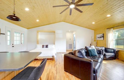 Purlear House | Peaceful Purlear Vacation Rental w/Creek Access!