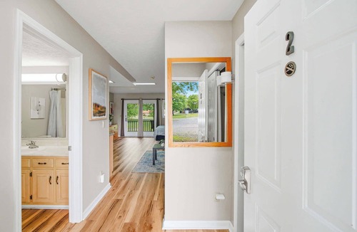 Baneberry Apartment | Peaceful Studio, Sleeps 2, Gym, Near Douglas Lake