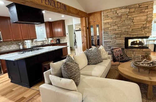 Conroe House | Pendleton Lodge | Bring Your Boat | Near Lake Conroe