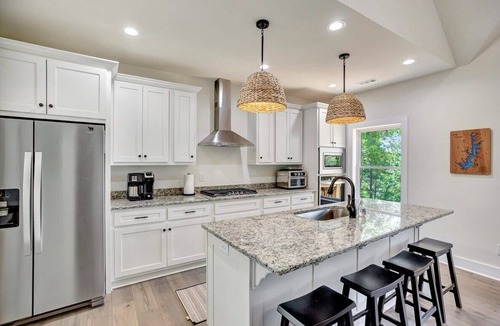 West Union House | Peninsula Rd - Fun and Relaxation