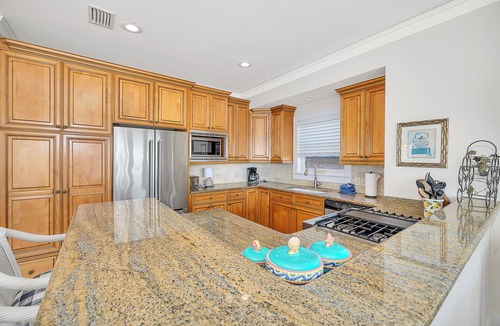 Saint Simons Island House | Pent House, Pet Friendly, Elevator, Roof Deck, Ocean views!
