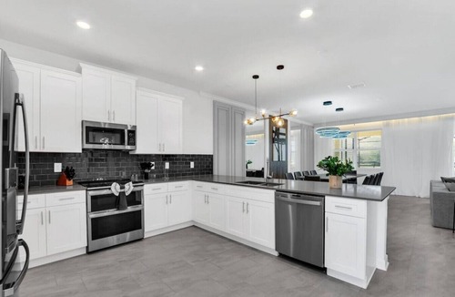 Kissimmee House | Perfect Disney Vacation Home - Private Pool, Movie Theater, Gaming Room