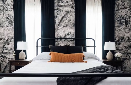 Five Points South Hotel | Perfect for Relaxation & Exploration in Birmingham's Heart! Pets Allowed