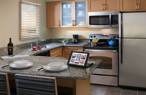 Gunter Afs Hotel | Pet-friendly Accommodation W/Full Kitchen! FREE Parking, Pool, Tennis Court!