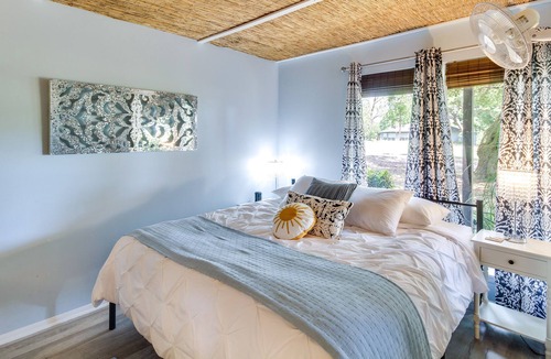 Diamondhead Apartment | Pet-Friendly Diamondhead Studio w/ Shared Pool!
