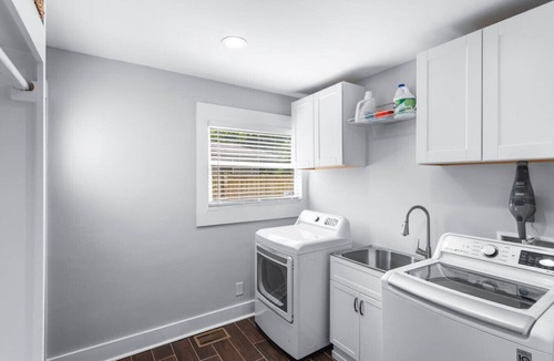 Peoplestown House | Pet-Friendly | Fully fenced yard | Game Room