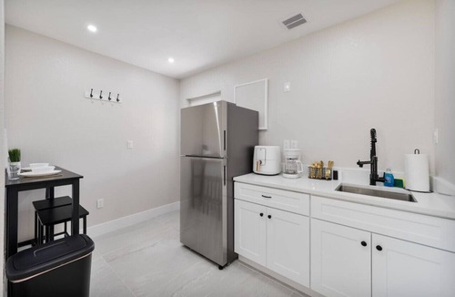 Saint Cloud House | Pet friendly + in Dwtn + 20mi to Disney & Parks!