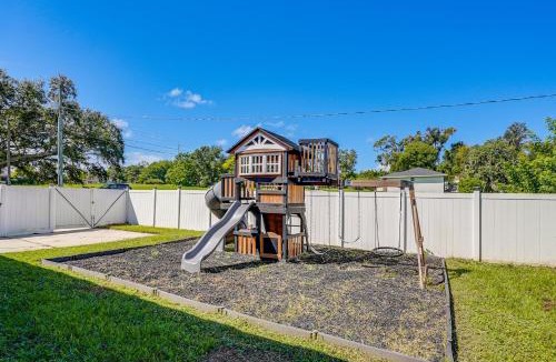 Lakeland House | Pet-Friendly Lakeland Family Oasis w/Game Room