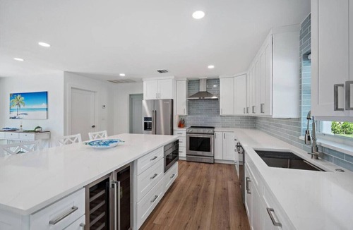 Tequesta House | Pet Friendly Pool Home - Minutes Away from Beach