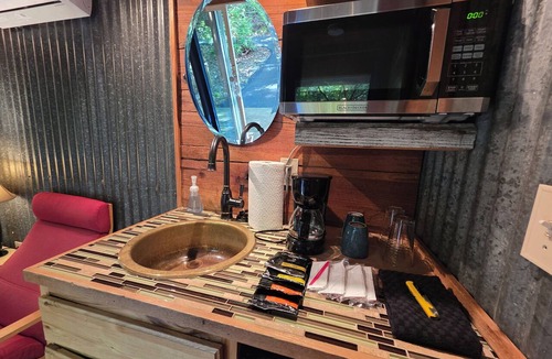 Dahlonega Cabin | Pet-friendly Sunset Eco Container Cabin 10 minutes from Downtown Dahlonega