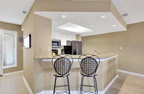 Shelter Cove Condo | Pet Friendly, Shelter Cove Views - Bike to Beach!
