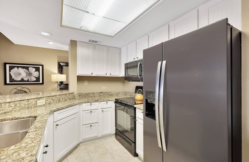Shelter Cove Condo | Pet Friendly, Shelter Cove Views - Bike to Beach!