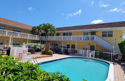 Harbor Village Condo | Pompano Holiday Gem