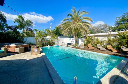 Seminole House | Pool, Bar, Hottub! Central location. Near Beaches and Airports.Dog friendly