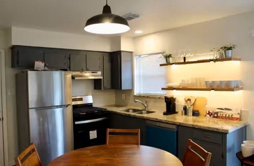 Northside House | Pool + Fire Pit - 5 Min to Downtown and Stadiums