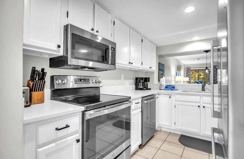 Shipyard Plantation Condo | Pool, Golf & Tennis, Dog-Friendly Villa