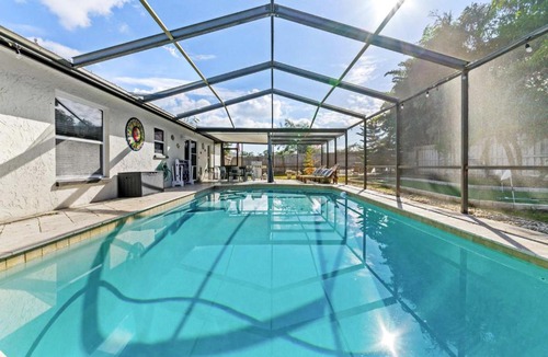 Walsingham House | Poolside Fun Games Perfect Family Escape