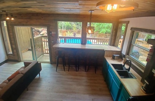 Plantersville Apartment | Poolside Hideout at Magical Forest Resort
